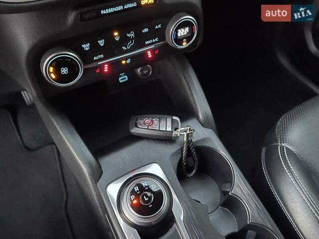 Серый Форд Эскейп, объемом двигателя 1.5 л и пробегом 115 тыс. км за 15500 $, фото 55 на Automoto.ua