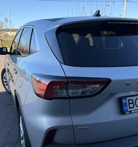 Сірий Форд Ескейп, об'ємом двигуна 1.5 л та пробігом 40 тис. км за 16999 $, фото 9 на Automoto.ua
