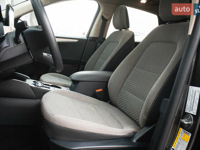 Серый Форд Эскейп, объемом двигателя 1.5 л и пробегом 49 тыс. км за 18600 $, фото 9 на Automoto.ua