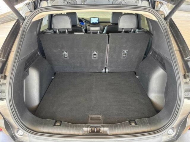 Форд Эскейп 2020 в Житомире на Automoto.ua Серый Форд Эскейп, объемом двигателя 2 л и пробегом 47 тыс. км за 12500 $, фото 10 на Automoto.ua