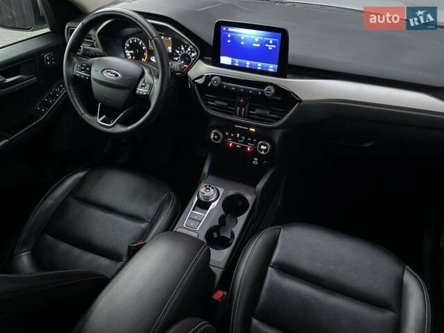 Серый Форд Эскейп, объемом двигателя 1.5 л и пробегом 115 тыс. км за 15500 $, фото 44 на Automoto.ua