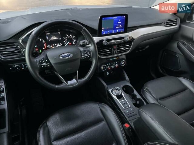 Серый Форд Эскейп, объемом двигателя 1.5 л и пробегом 115 тыс. км за 15500 $, фото 43 на Automoto.ua