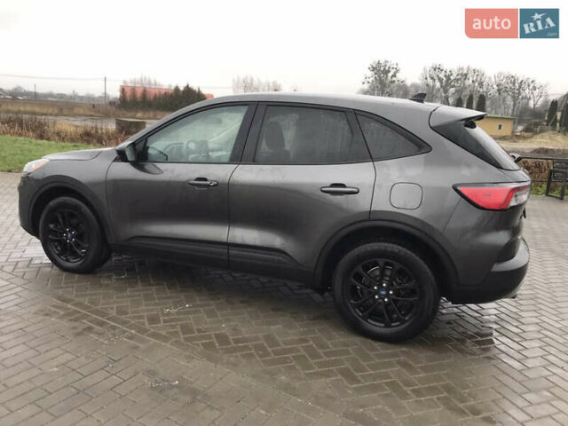 Серый Форд Эскейп, объемом двигателя 2.5 л и пробегом 229 тыс. км за 16800 $, фото 1 на Automoto.ua