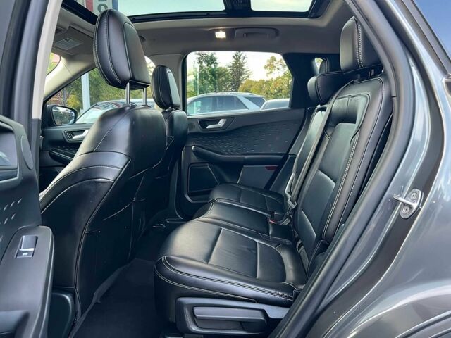 Серый Форд Эскейп, объемом двигателя 2.5 л и пробегом 43 тыс. км за 12000 $, фото 10 на Automoto.ua