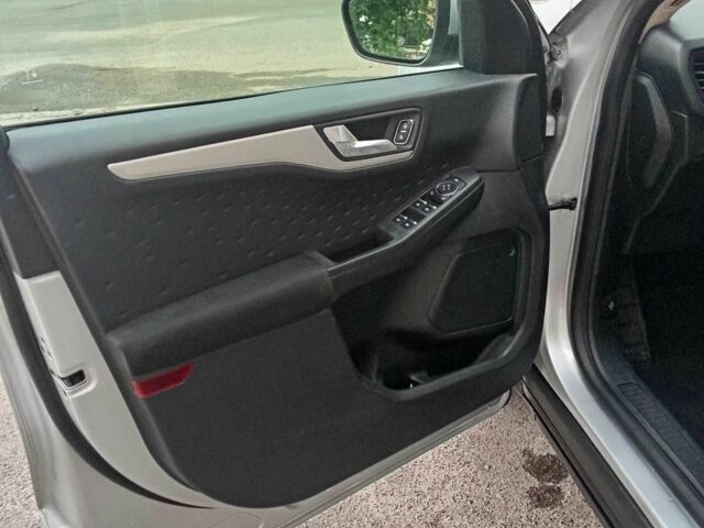 Серый Форд Эскейп, объемом двигателя 1.5 л и пробегом 109 тыс. км за 16500 $, фото 14 на Automoto.ua