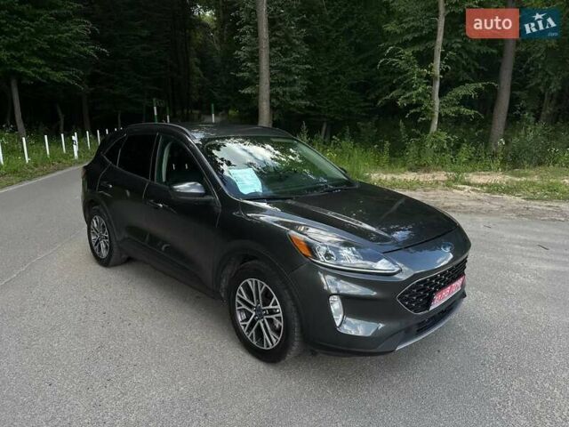 Форд Эскейп 2020 в Луцке на Automoto.ua Серый Форд Эскейп, объемом двигателя 0 л и пробегом 185 тыс. км за 14700 $, фото 2 на Automoto.ua