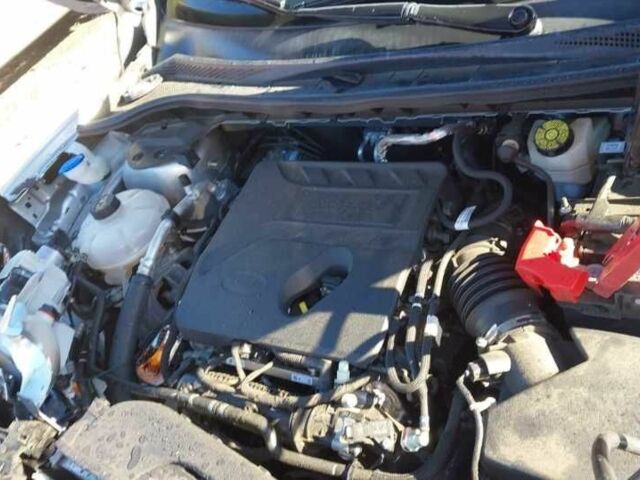 Серый Форд Эскейп, объемом двигателя 1.5 л и пробегом 64 тыс. км за 10500 $, фото 8 на Automoto.ua