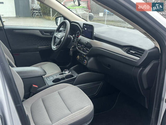 Сірий Форд Ескейп, об'ємом двигуна 1.5 л та пробігом 127 тис. км за 13950 $, фото 12 на Automoto.ua