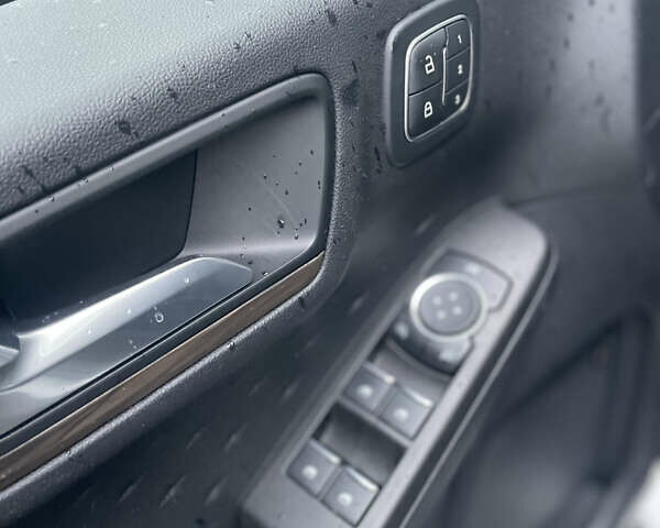 Сірий Форд Ескейп, об'ємом двигуна 2.49 л та пробігом 94 тис. км за 20500 $, фото 19 на Automoto.ua