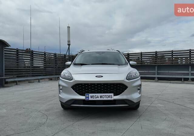 Форд Эскейп 2020 в Киеве на Automoto.ua Серый Форд Эскейп, объемом двигателя 2.5 л и пробегом 104 тыс. км за 21490 $, фото 1 на Automoto.ua