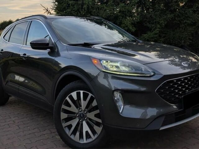 Сірий Форд Ескейп, об'ємом двигуна 2 л та пробігом 108 тис. км за 11500 $, фото 2 на Automoto.ua