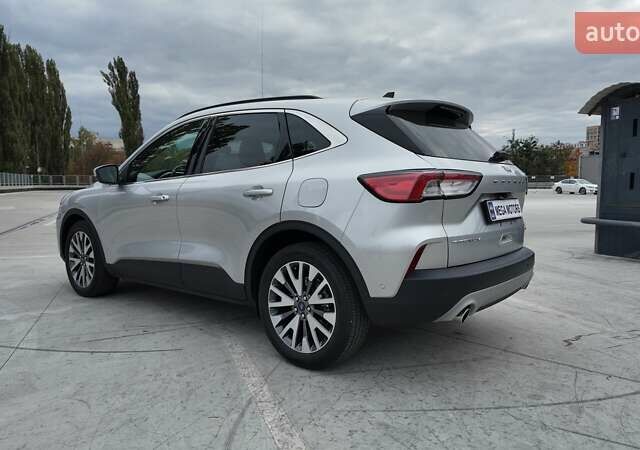 Форд Эскейп 2020 в Киеве на Automoto.ua Серый Форд Эскейп, объемом двигателя 2.5 л и пробегом 104 тыс. км за 21490 $, фото 3 на Automoto.ua