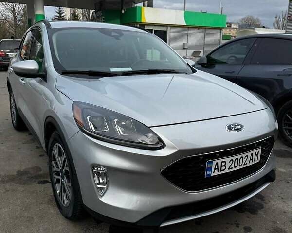 Серый Форд Эскейп, объемом двигателя 1.5 л и пробегом 103 тыс. км за 13000 $, фото 2 на Automoto.ua