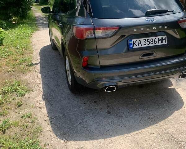 Сірий Форд Ескейп, об'ємом двигуна 1.5 л та пробігом 32 тис. км за 22000 $, фото 5 на Automoto.ua