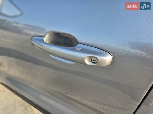 Серый Форд Эскейп, объемом двигателя 2.5 л и пробегом 66 тыс. км за 21900 $, фото 17 на Automoto.ua