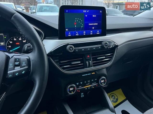 Серый Форд Эскейп, объемом двигателя 2.5 л и пробегом 100 тыс. км за 20600 $, фото 18 на Automoto.ua