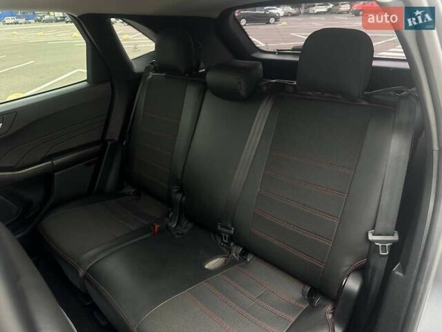 Сірий Форд Ескейп, об'ємом двигуна 1.5 л та пробігом 93 тис. км за 18700 $, фото 11 на Automoto.ua