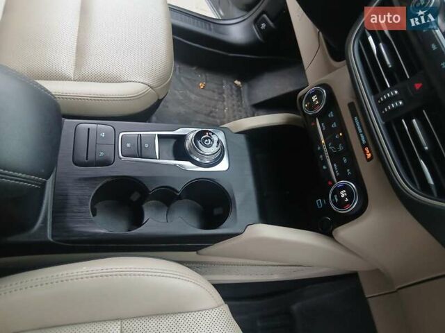 Серый Форд Эскейп, объемом двигателя 1.5 л и пробегом 64 тыс. км за 18200 $, фото 15 на Automoto.ua