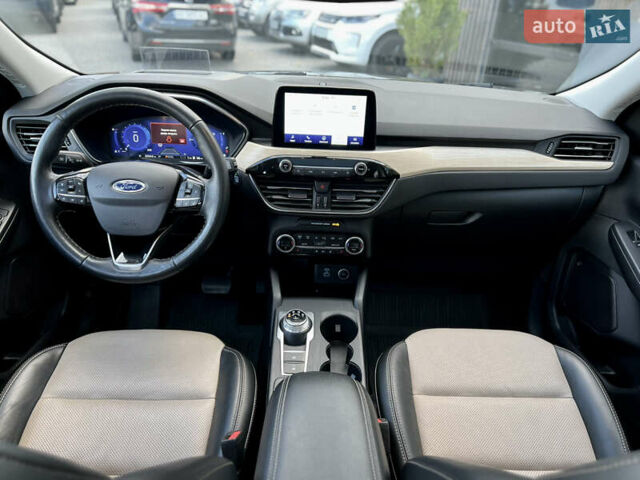 Серый Форд Эскейп, объемом двигателя 2.5 л и пробегом 52 тыс. км за 27900 $, фото 8 на Automoto.ua