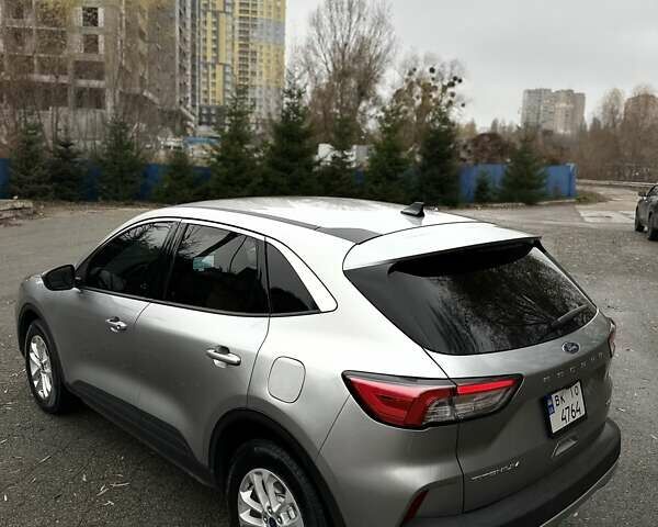 Серый Форд Эскейп, объемом двигателя 1.5 л и пробегом 99 тыс. км за 17800 $, фото 2 на Automoto.ua