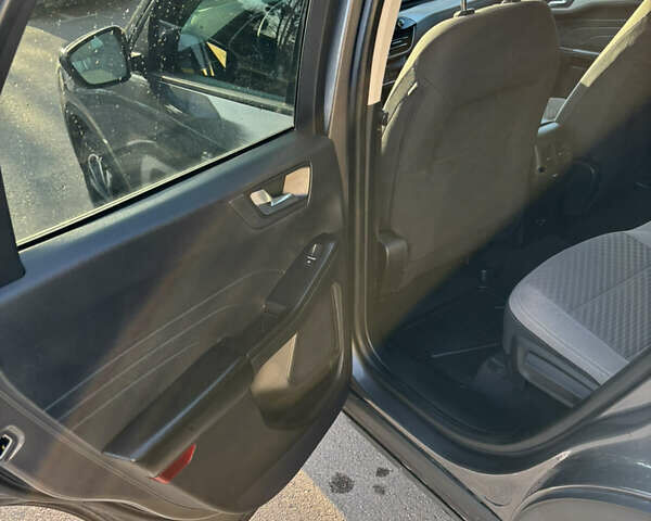 Серый Форд Эскейп, объемом двигателя 2.49 л и пробегом 72 тыс. км за 22000 $, фото 19 на Automoto.ua