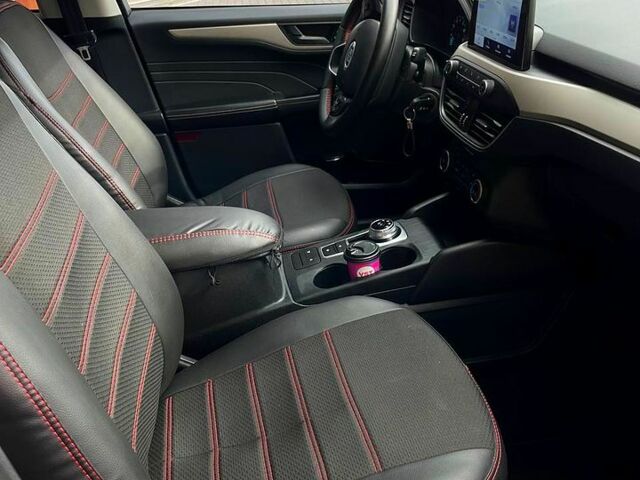 Серый Форд Эскейп, объемом двигателя 1.5 л и пробегом 90 тыс. км за 19000 $, фото 8 на Automoto.ua