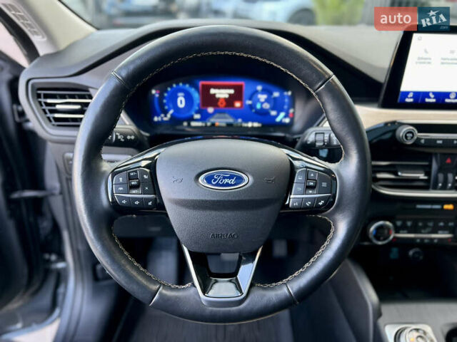 Серый Форд Эскейп, объемом двигателя 2.5 л и пробегом 52 тыс. км за 27900 $, фото 30 на Automoto.ua