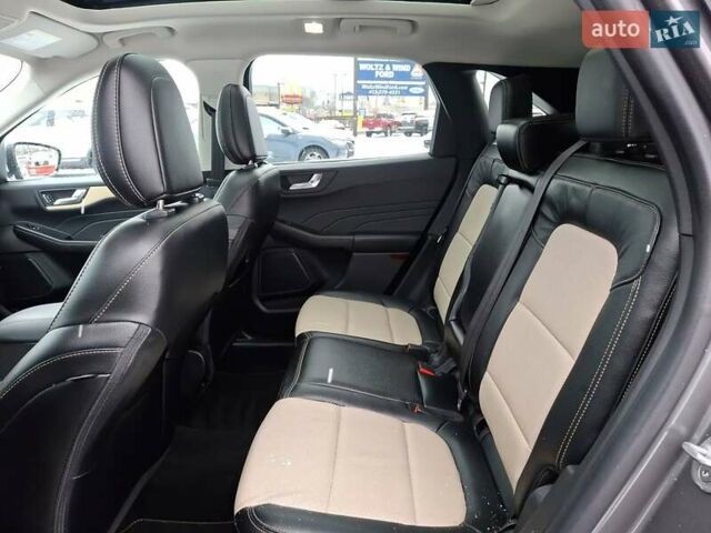 Серый Форд Эскейп, объемом двигателя 2 л и пробегом 37 тыс. км за 11000 $, фото 9 на Automoto.ua