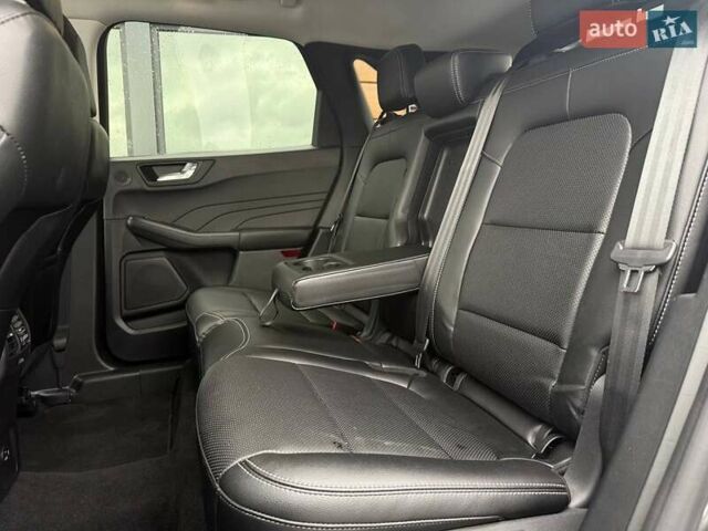 Сірий Форд Ескейп, об'ємом двигуна 2.5 л та пробігом 80 тис. км за 20999 $, фото 42 на Automoto.ua