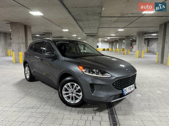 Серый Форд Эскейп, объемом двигателя 1.5 л и пробегом 139 тыс. км за 14200 $, фото 1 на Automoto.ua