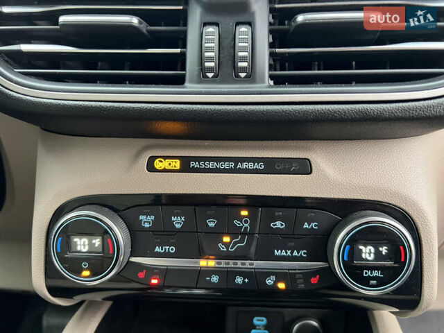 Серый Форд Эскейп, объемом двигателя 1.5 л и пробегом 66 тыс. км за 17800 $, фото 36 на Automoto.ua