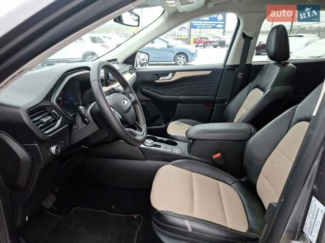 Серый Форд Эскейп, объемом двигателя 2 л и пробегом 37 тыс. км за 11000 $, фото 7 на Automoto.ua