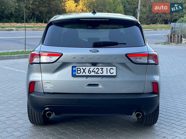Сірий Форд Ескейп, об'ємом двигуна 1.5 л та пробігом 16 тис. км за 17500 $, фото 6 на Automoto.ua