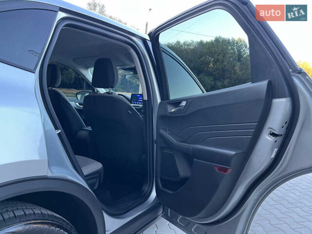 Сірий Форд Ескейп, об'ємом двигуна 1.5 л та пробігом 16 тис. км за 17500 $, фото 36 на Automoto.ua