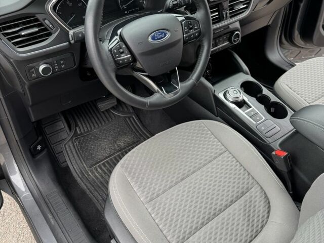 Серый Форд Эскейп, объемом двигателя 2.5 л и пробегом 36 тыс. км за 25900 $, фото 8 на Automoto.ua