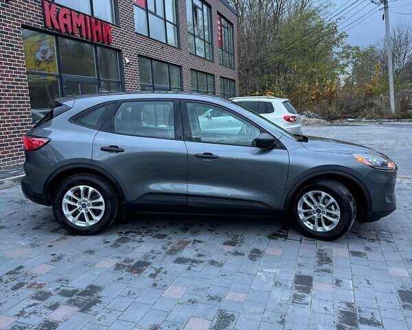 Серый Форд Эскейп, объемом двигателя 1.5 л и пробегом 198 тыс. км за 12300 $, фото 7 на Automoto.ua