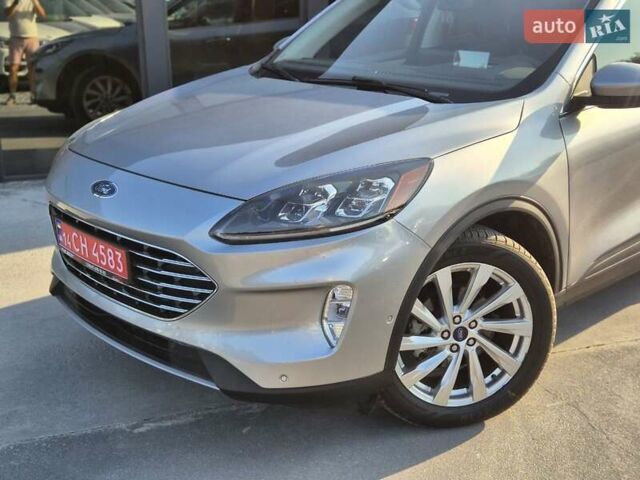 Серый Форд Эскейп, объемом двигателя 2.5 л и пробегом 66 тыс. км за 21900 $, фото 4 на Automoto.ua