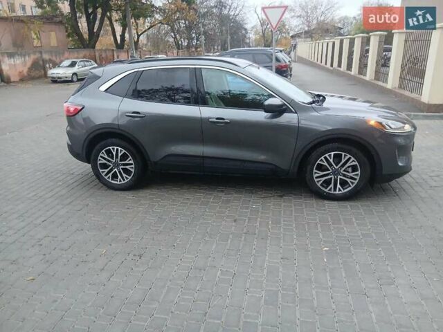 Серый Форд Эскейп, объемом двигателя 1.5 л и пробегом 64 тыс. км за 18200 $, фото 2 на Automoto.ua