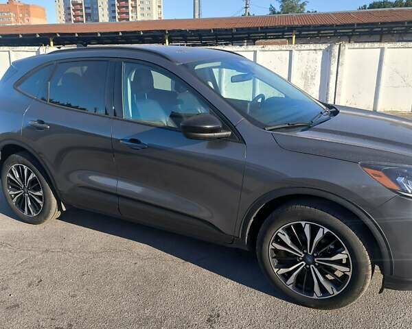 Форд Ескейп 2021 у Сумах на Automoto.ua Сірий Форд Ескейп, об'ємом двигуна 2 л та пробігом 97 тис. км за 19000 $, фото 21 на Automoto.ua