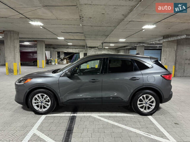 Серый Форд Эскейп, объемом двигателя 1.5 л и пробегом 139 тыс. км за 14200 $, фото 5 на Automoto.ua