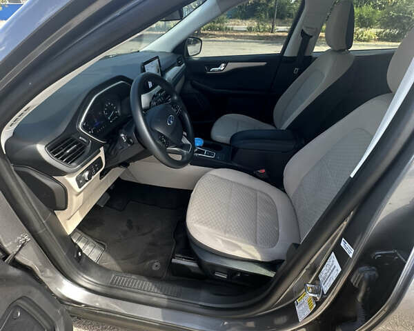 Сірий Форд Ескейп, об'ємом двигуна 2.5 л та пробігом 147 тис. км за 20400 $, фото 17 на Automoto.ua