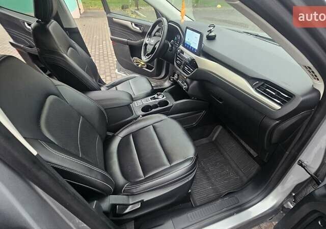 Серый Форд Эскейп, объемом двигателя 2.49 л и пробегом 142 тыс. км за 19800 $, фото 17 на Automoto.ua