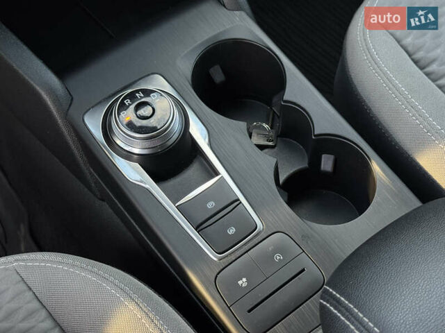 Серый Форд Эскейп, объемом двигателя 1.5 л и пробегом 154 тыс. км за 16399 $, фото 21 на Automoto.ua