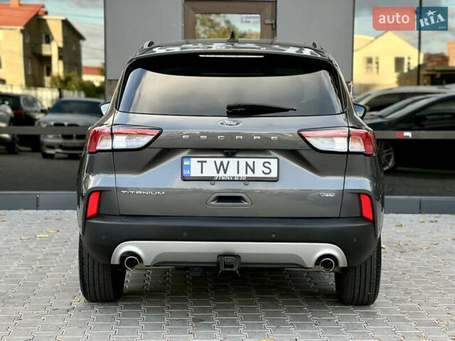 Серый Форд Эскейп, объемом двигателя 2.5 л и пробегом 52 тыс. км за 27900 $, фото 4 на Automoto.ua