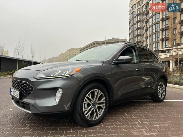 Серый Форд Эскейп, объемом двигателя 1.5 л и пробегом 66 тыс. км за 17800 $, фото 18 на Automoto.ua