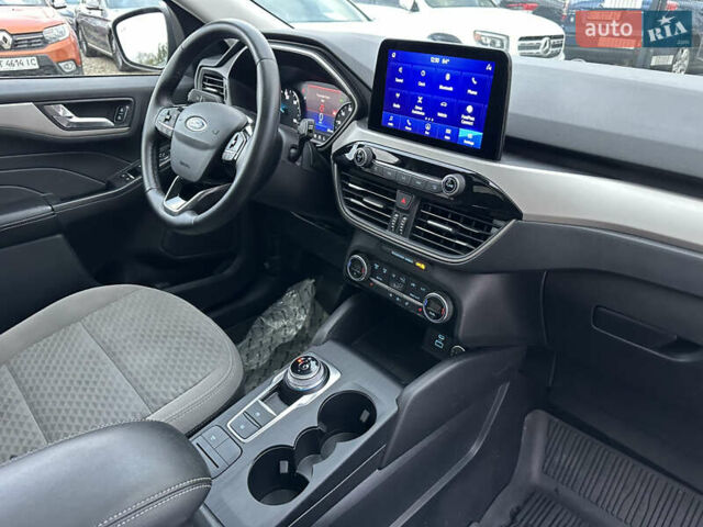 Серый Форд Эскейп, объемом двигателя 2.5 л и пробегом 99 тыс. км за 21500 $, фото 28 на Automoto.ua