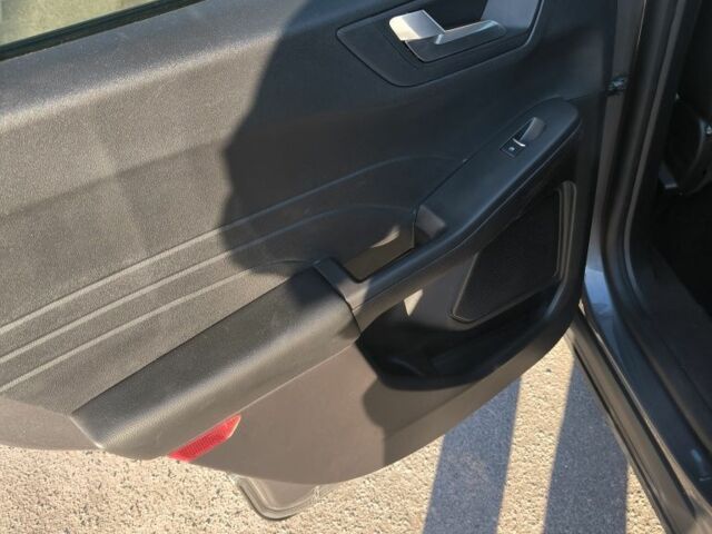 Серый Форд Эскейп, объемом двигателя 2 л и пробегом 110 тыс. км за 19000 $, фото 18 на Automoto.ua