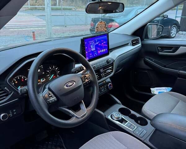 Серый Форд Эскейп, объемом двигателя 1.5 л и пробегом 198 тыс. км за 12300 $, фото 10 на Automoto.ua