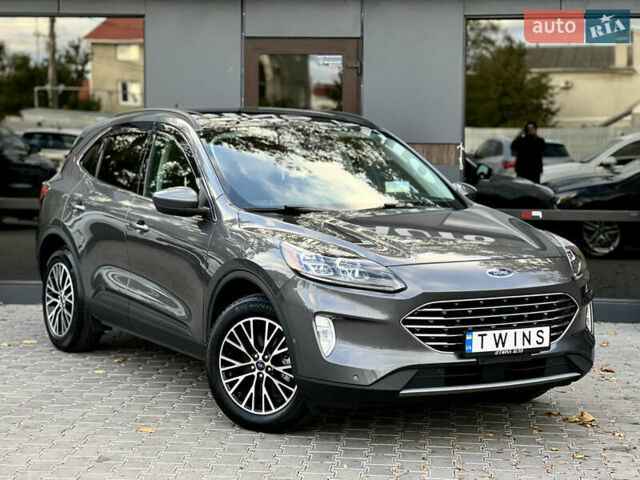 Серый Форд Эскейп, объемом двигателя 2.5 л и пробегом 52 тыс. км за 27900 $, фото 2 на Automoto.ua