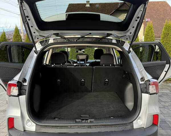 Серый Форд Эскейп, объемом двигателя 1.5 л и пробегом 44 тыс. км за 16800 $, фото 7 на Automoto.ua